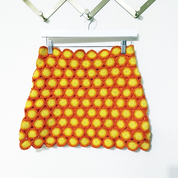 🛍️NWT Simon Miller Wizzy Crochet Orange Yellow Mini Skirt size medium - Picture 5 of 11